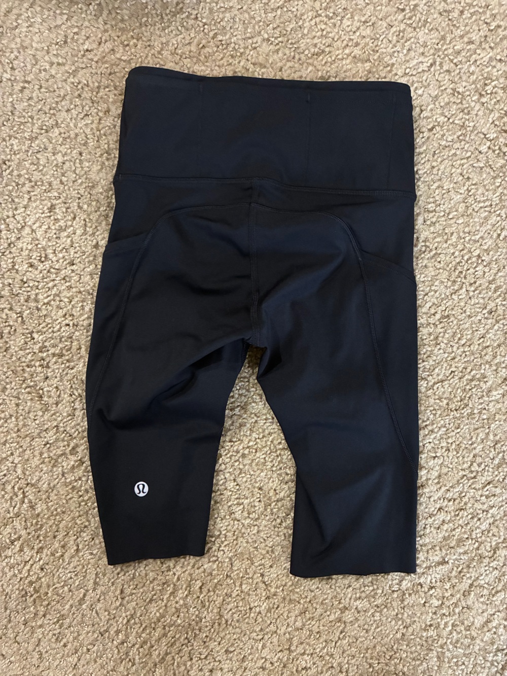 LuluLemon Women’s Capri running shirts